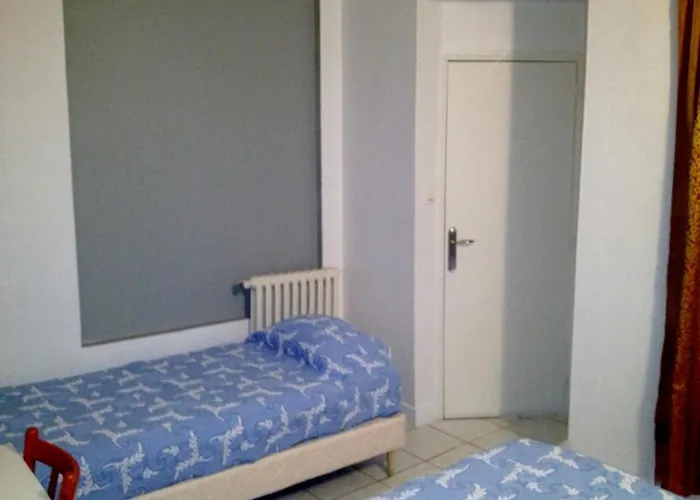 Du Centre Отель